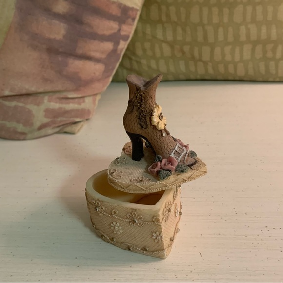 Other - HEART & SHOE TRINKET BOX